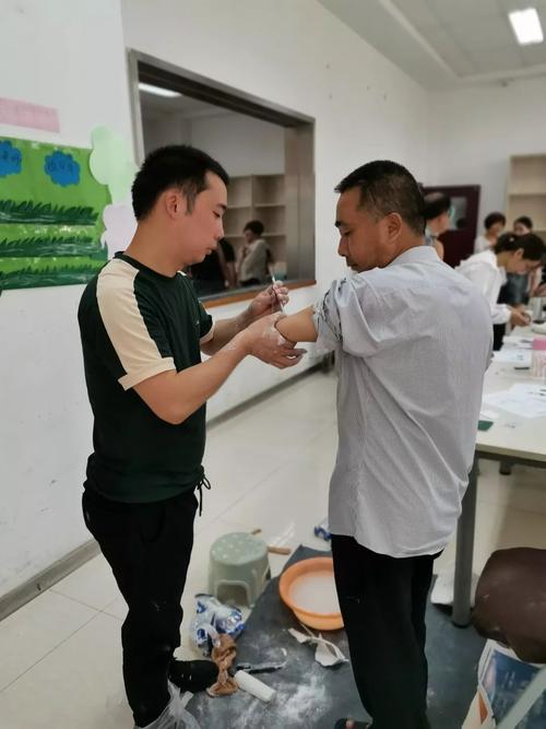 走向无碍生活 龙泉驿区残联假肢与矫形器适配服务温暖启程